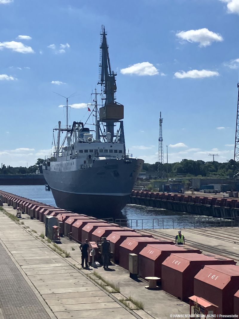 MS Stubnitz im Schiftslift